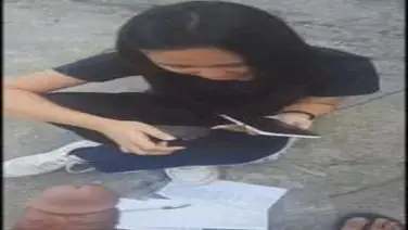 Gadis Cantik Pasrah Goyang Kasur Belajar
