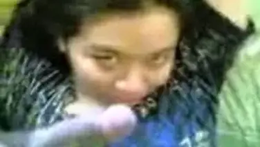 Gadis Cantik Pasrah Goyang Kasur Malu Tapi Mau