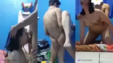 Gadis Rambut Pendek Cantik Pasrah Kasur